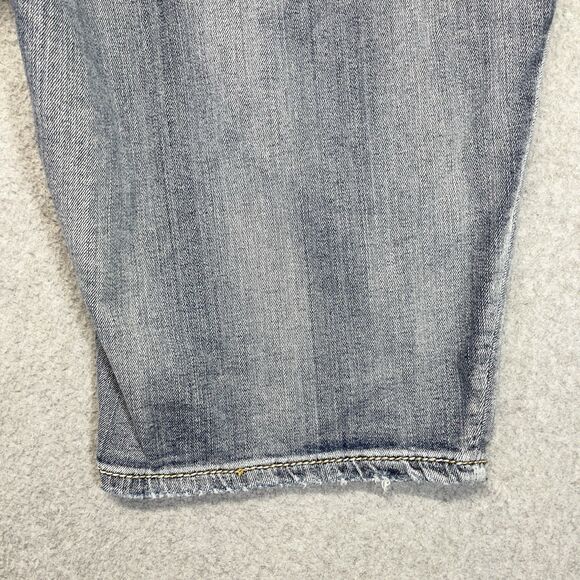 Silver Suki Flap Bermuda Shorts Women’s 24 Distressed Stone Wash Denim - Picture 12 of 16